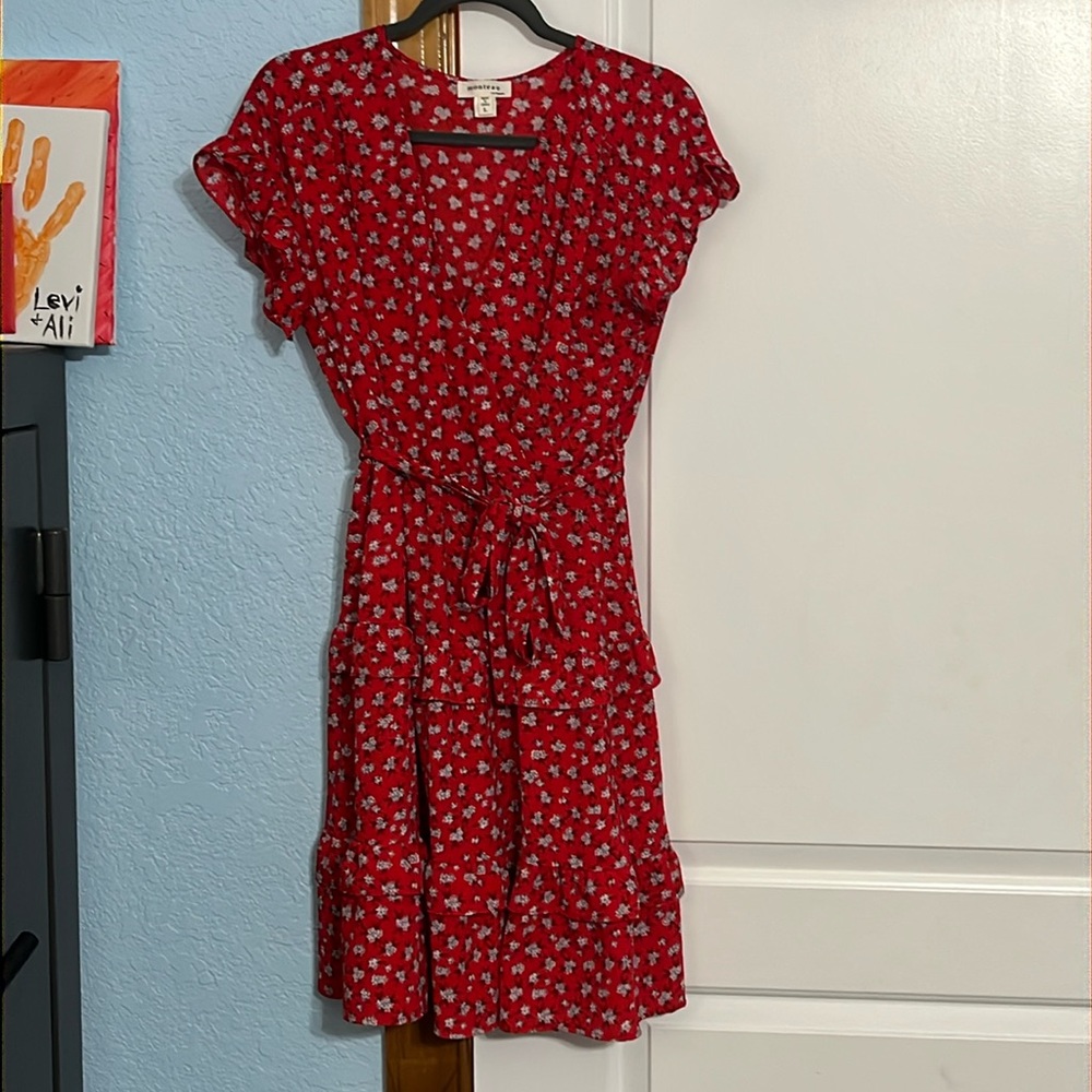 Red floral dress. Size large
